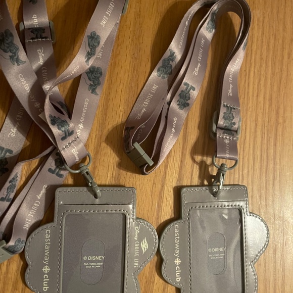 2023 Disney Cruise Line DCL 25th Anniversary Captain Mickey Silver Lanyards - Picture 2 of 3